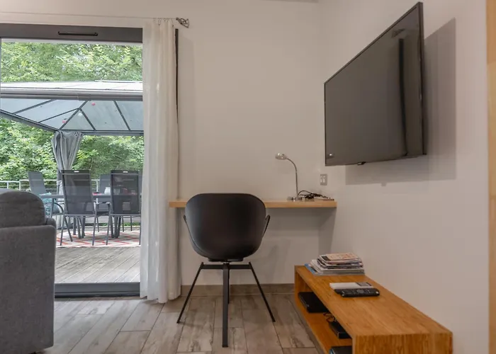 Pause Nature. Maison Ananda à 14 Kms De Toulouse Avec Parking Privatif